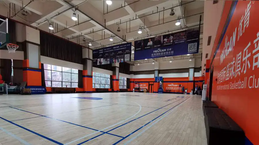 学生球员如何平衡学业和篮球训练调整_0